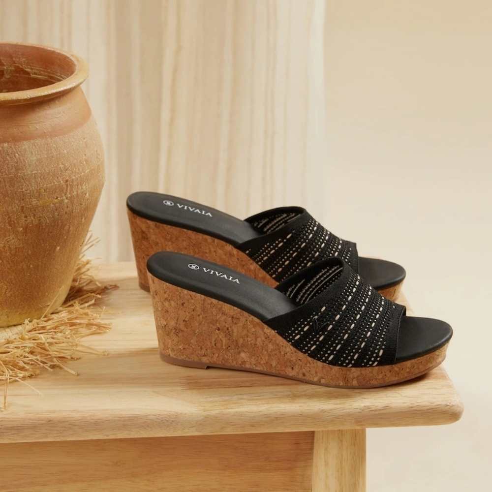 Vivaia 39 Stacey Round-Toe Cork Wedge Sandals Black Sz 8/8.5 SH376